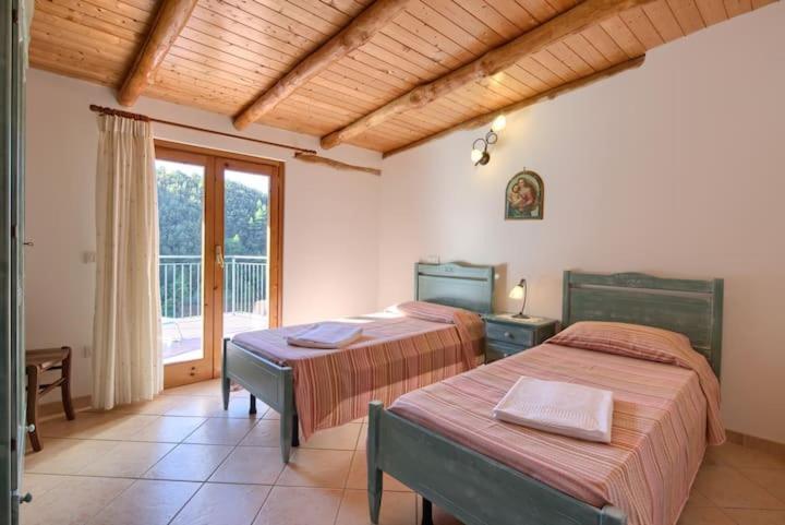 Casa Vacanze Castagno Con Parcheggio Appartement Tramonti Buitenkant foto